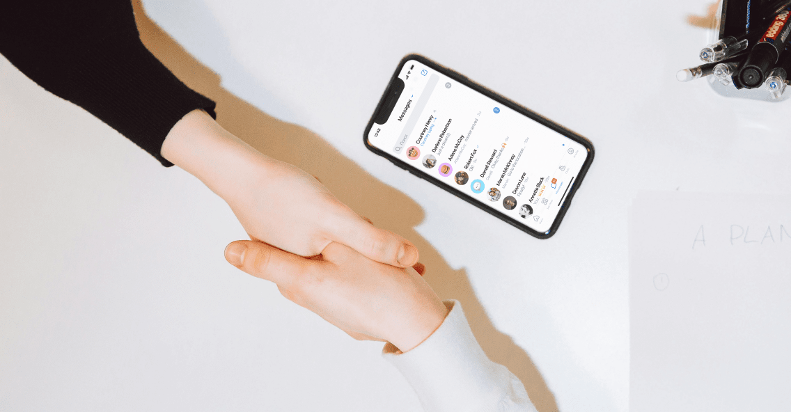 Handshaking with a customer engaged with Umnico